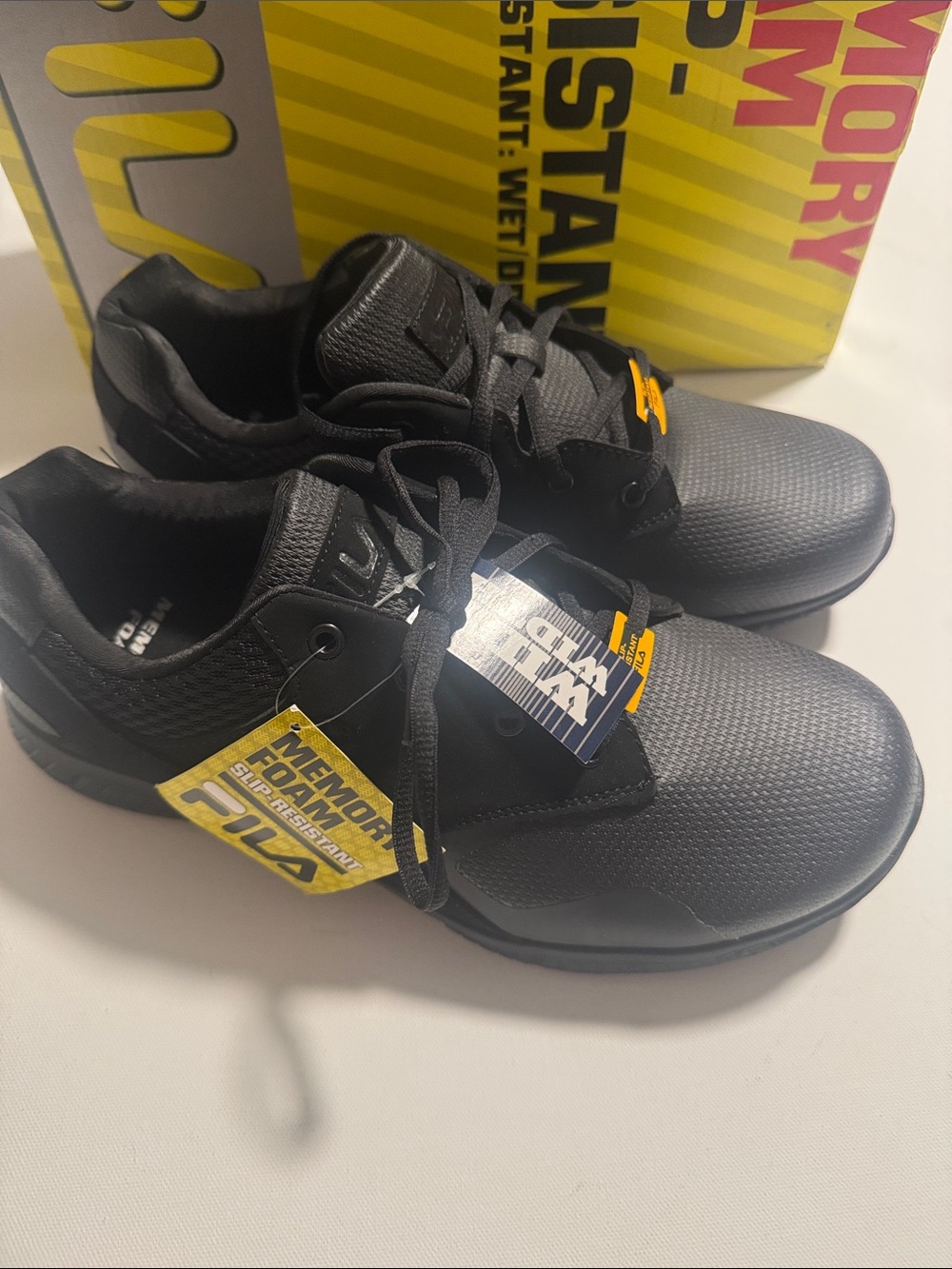 Fila Work Shoes Mens 12 Wide Black Memory Foam